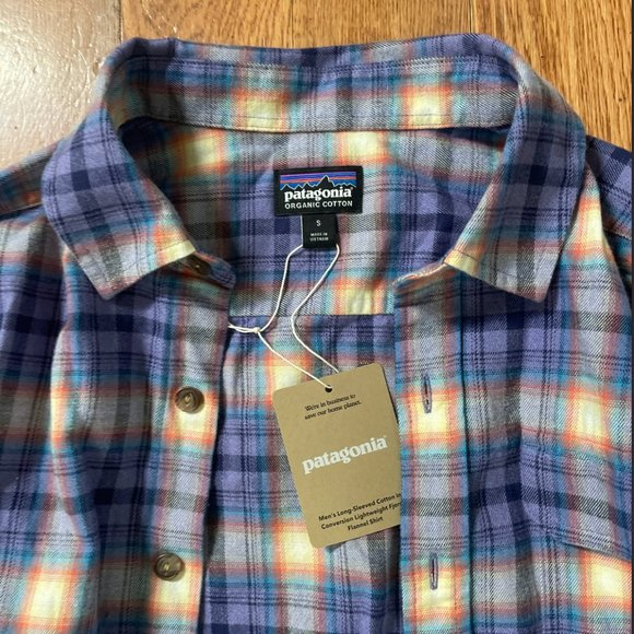 PATAGONIA BUTTON UP - Picture 3 of 4